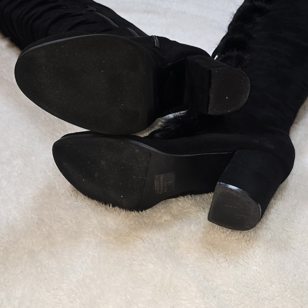 Italina Black Plush Suede Pom-Pom Over-Knee Boots Coquette Whimsigoth Sz.8 - Picture 14 of 16